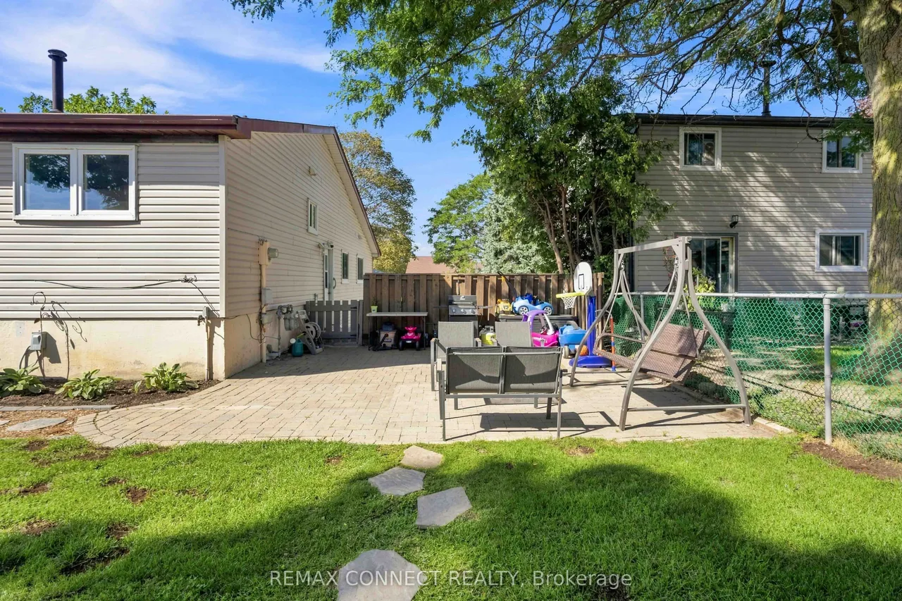 31 Roser Crescent — photo 40