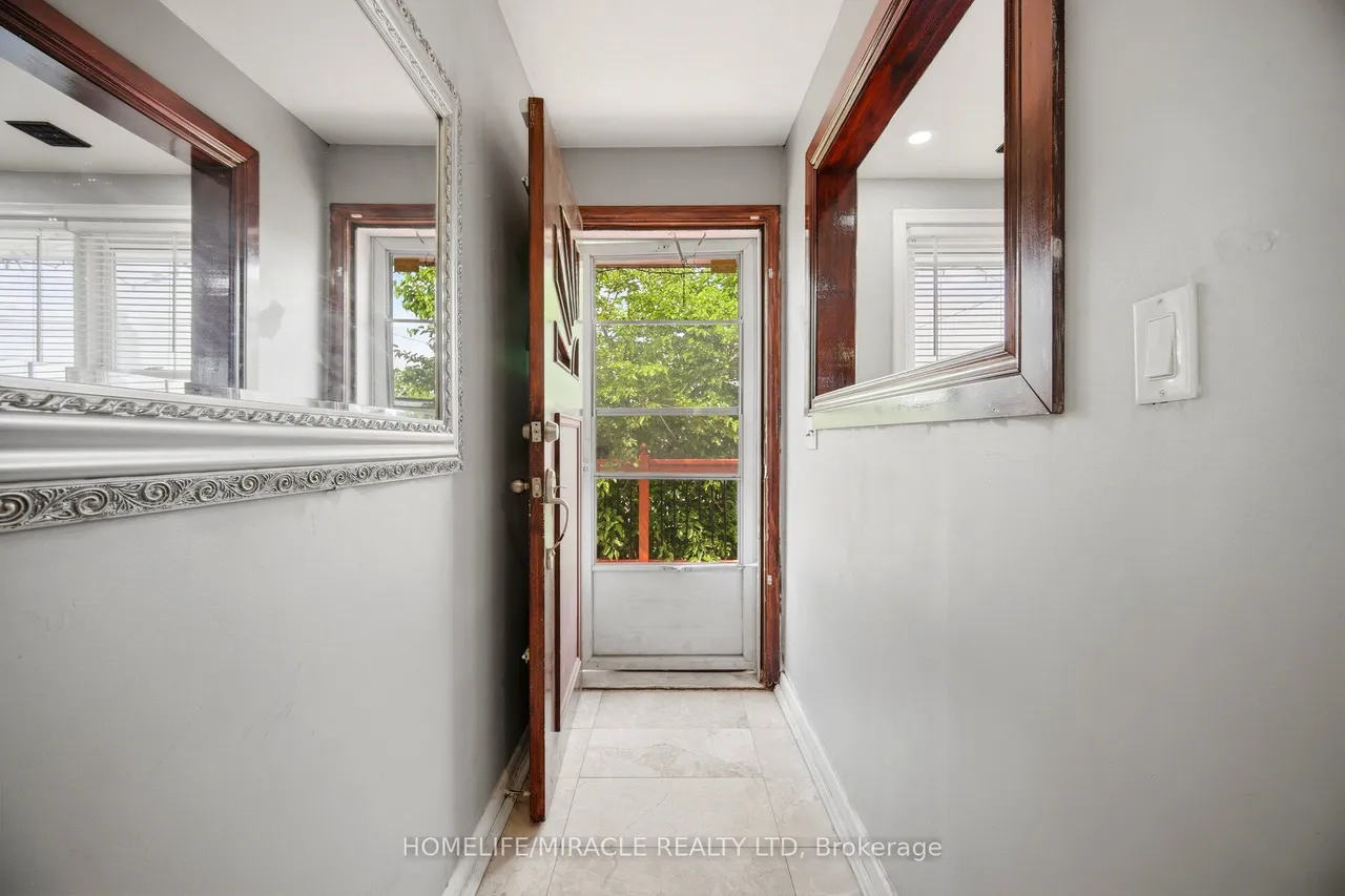 283 Cordova Road — photo 3