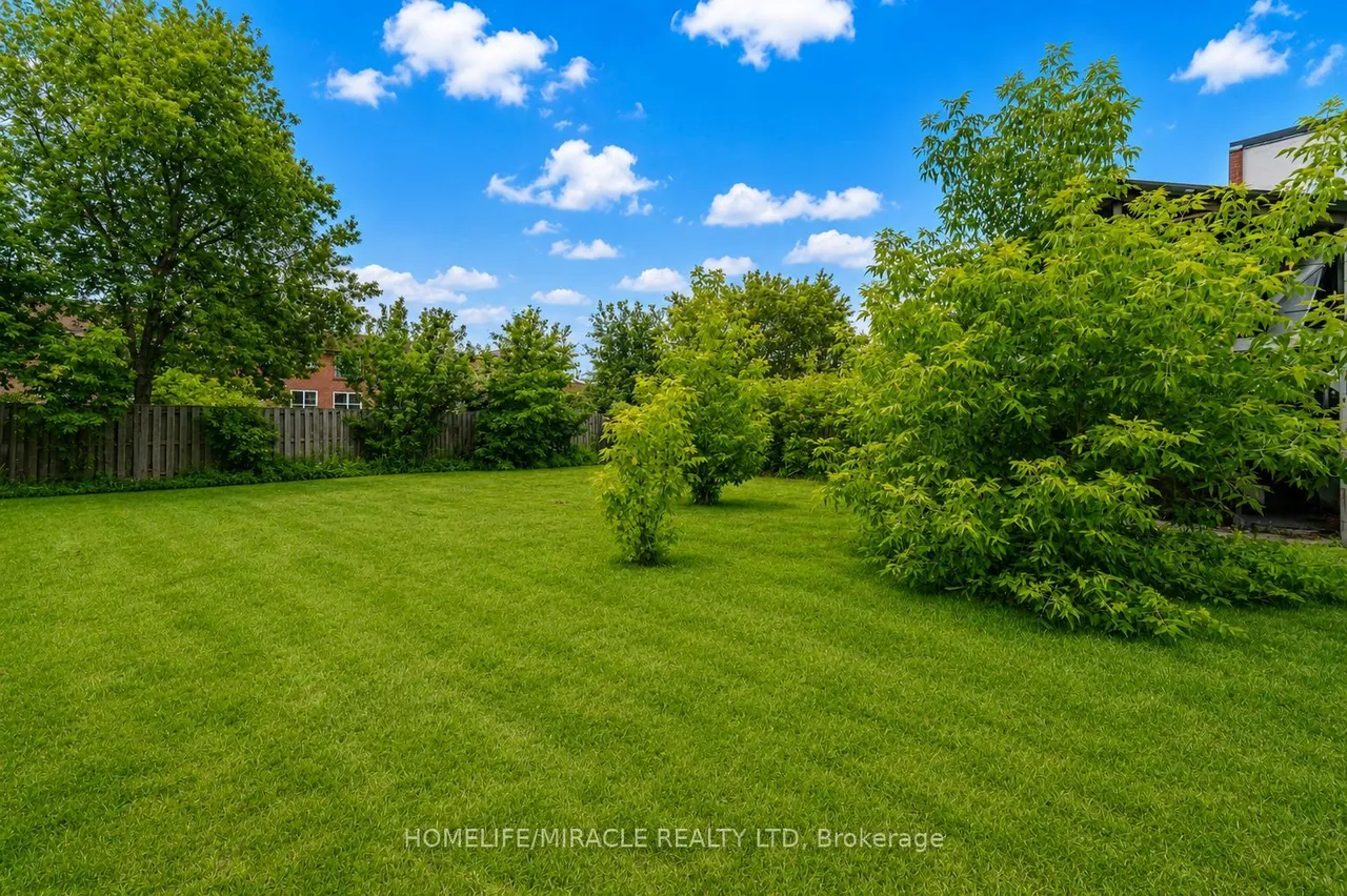 283 Cordova Road — photo 30