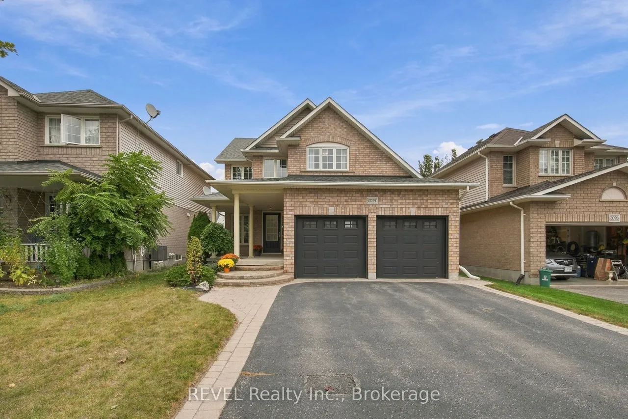 2097 Stornoway Street — photo 2