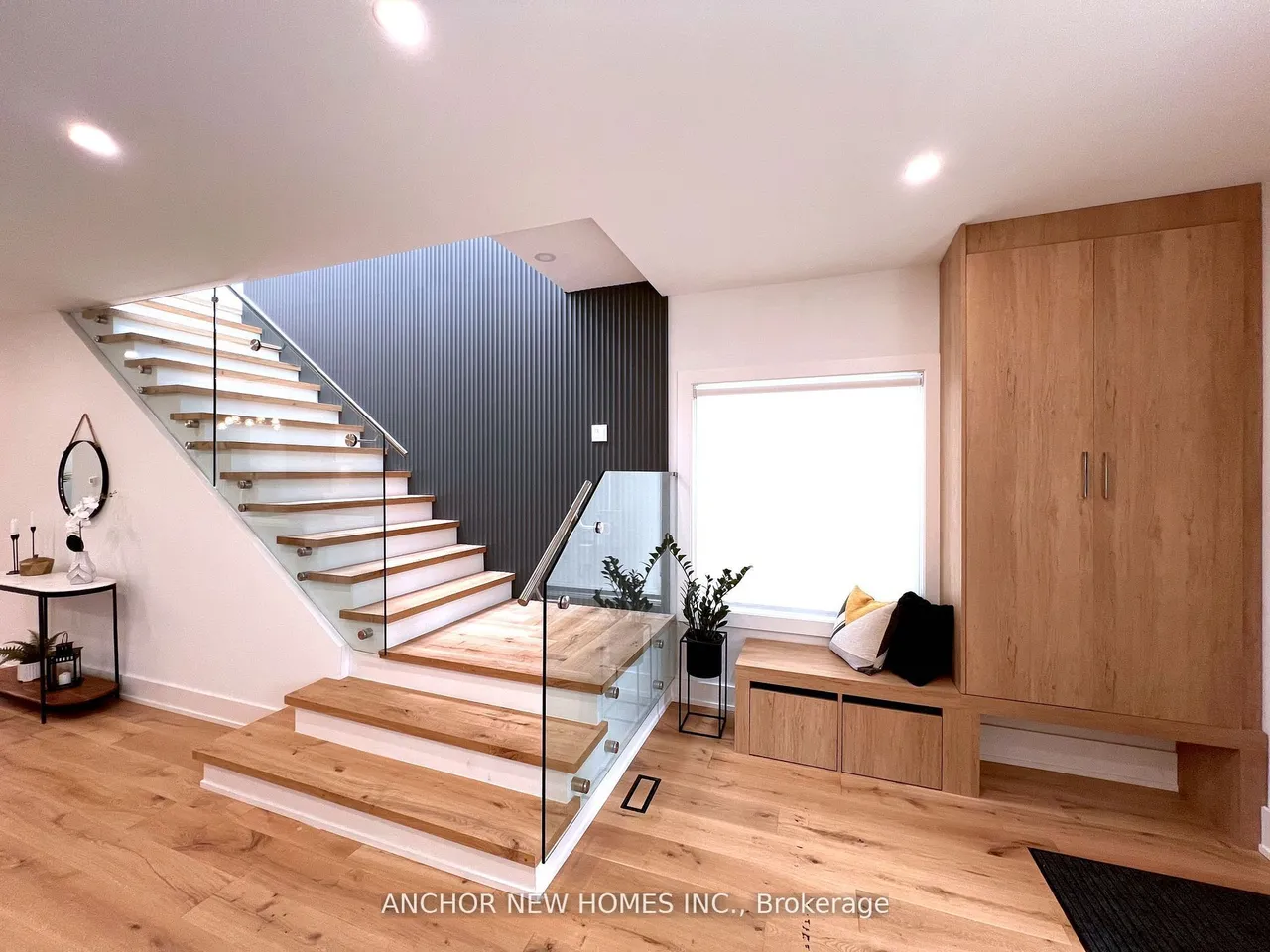 257 Chisholm Avenue — photo 3