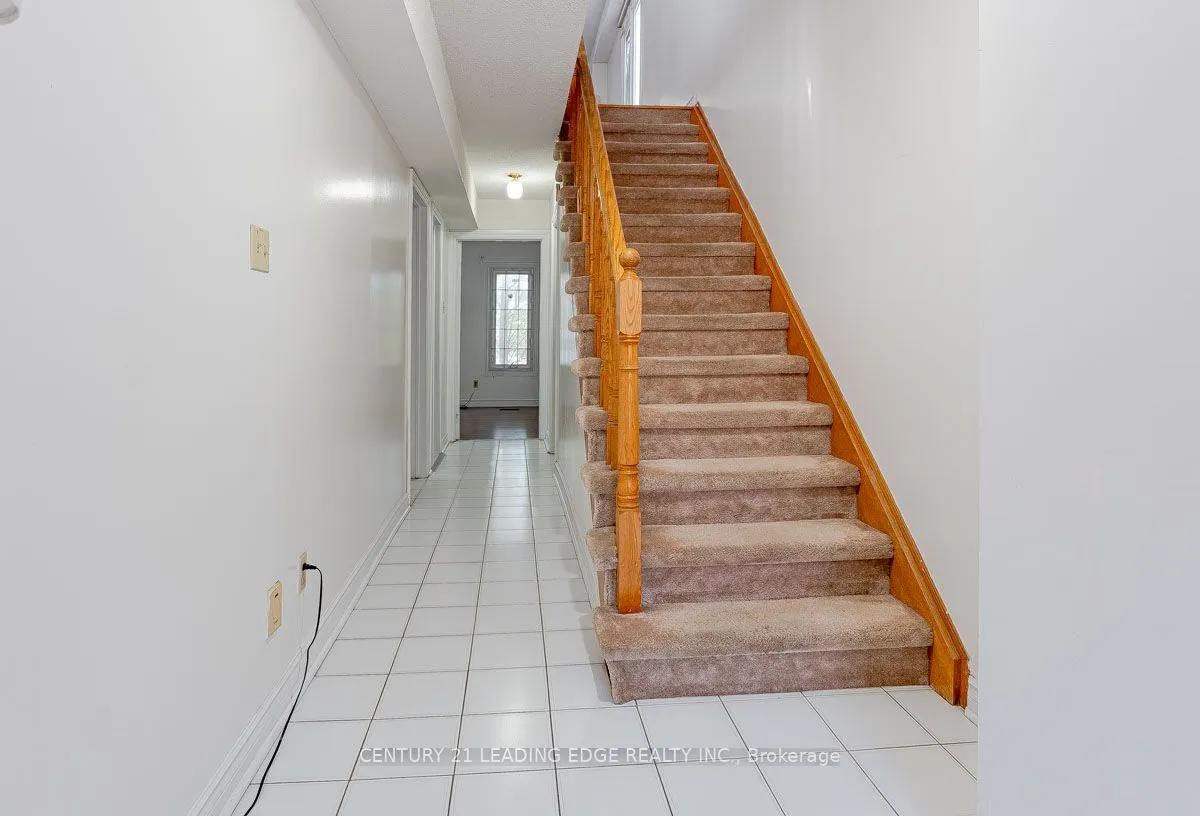 3 Reidmount Avenue, Unit 1 — photo 3