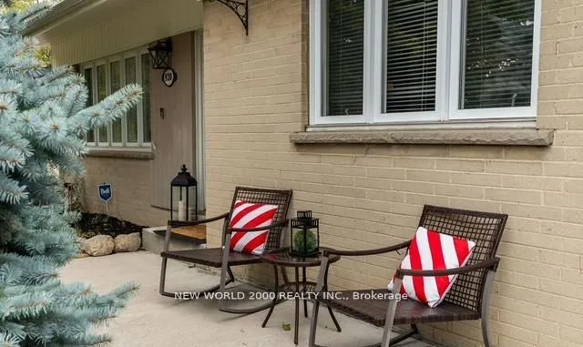 920 Greenwood Crescent — photo 2