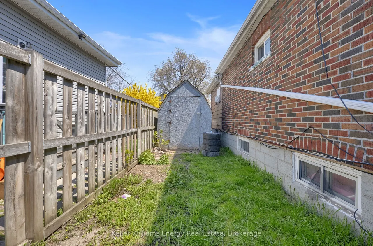 741 Ritson Road S — photo 46