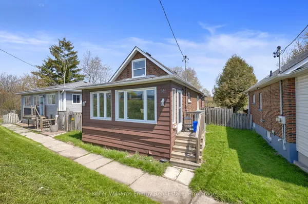 741 Ritson Road S — photo 2