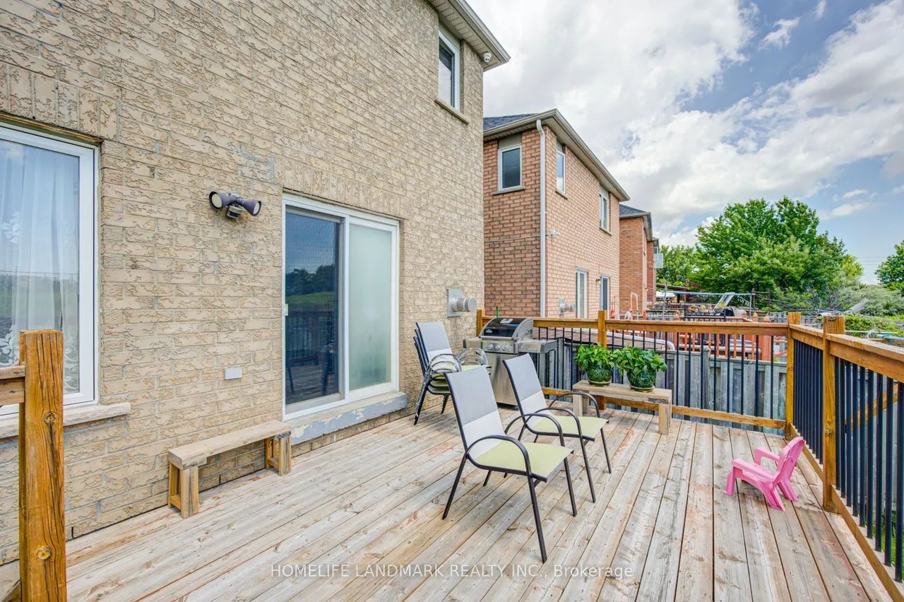 65 Shepton Way — photo 36