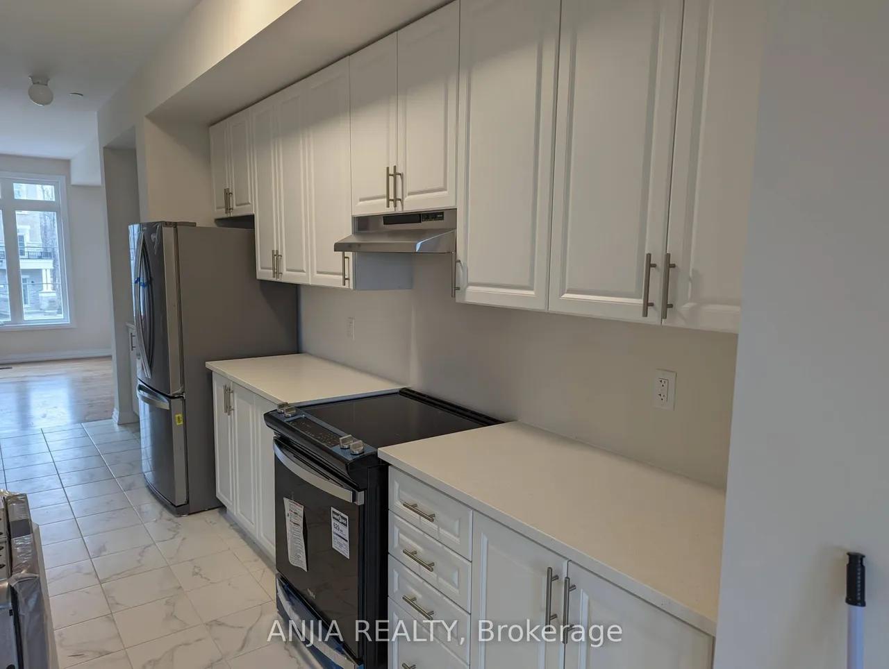 16 Coote Court — photo 3