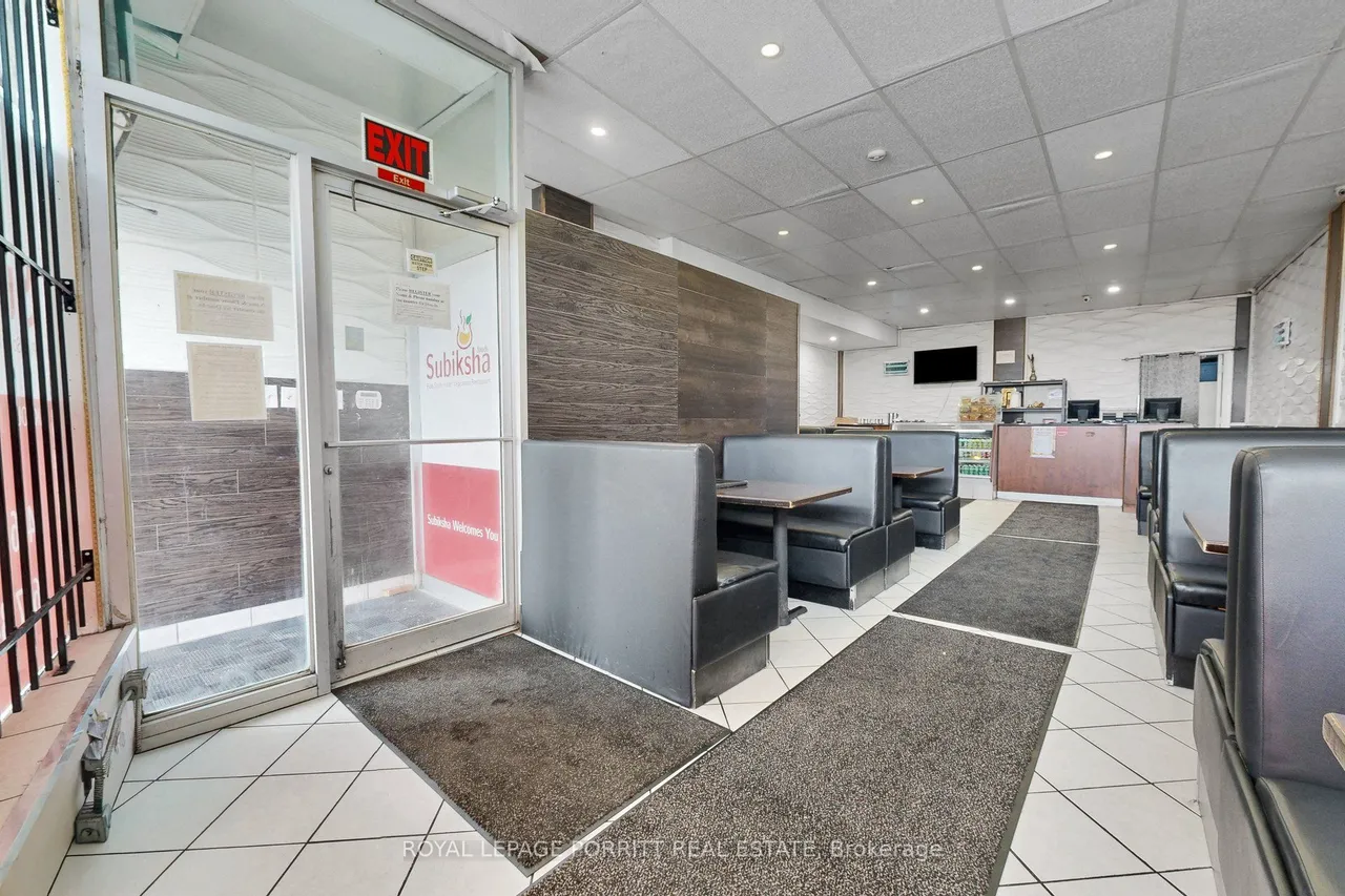 2633 Eglinton Avenue E — photo 3
