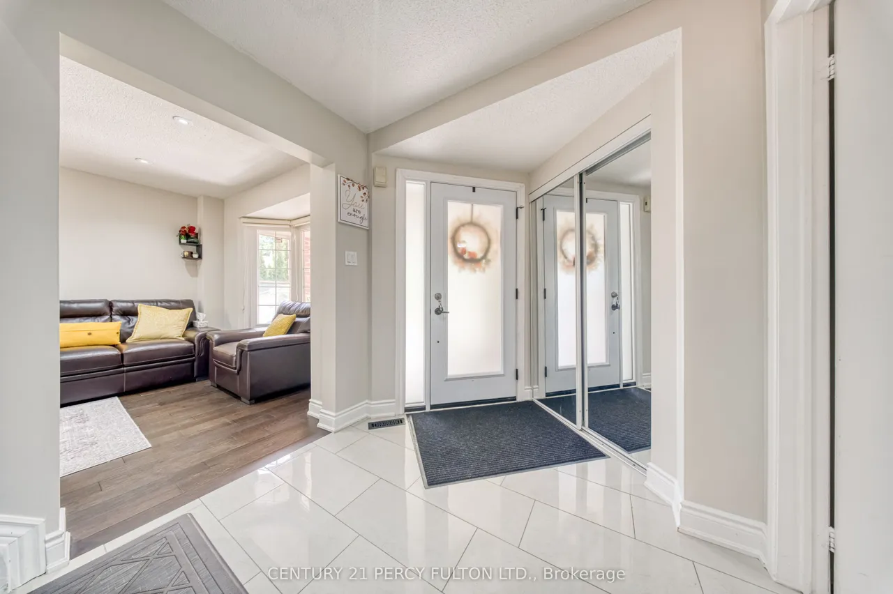 46 Hearne Crescent — photo 3