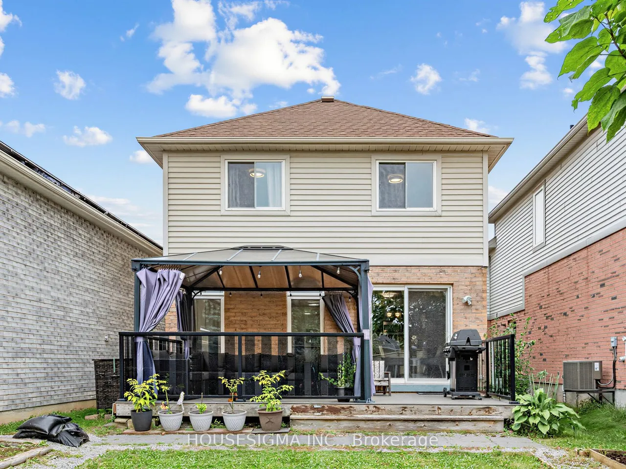 554 Aldershot Drive — photo 32