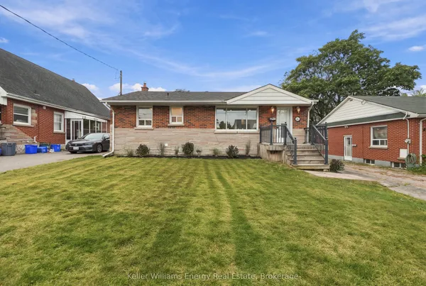 54 Eastlawn Street — photo 2