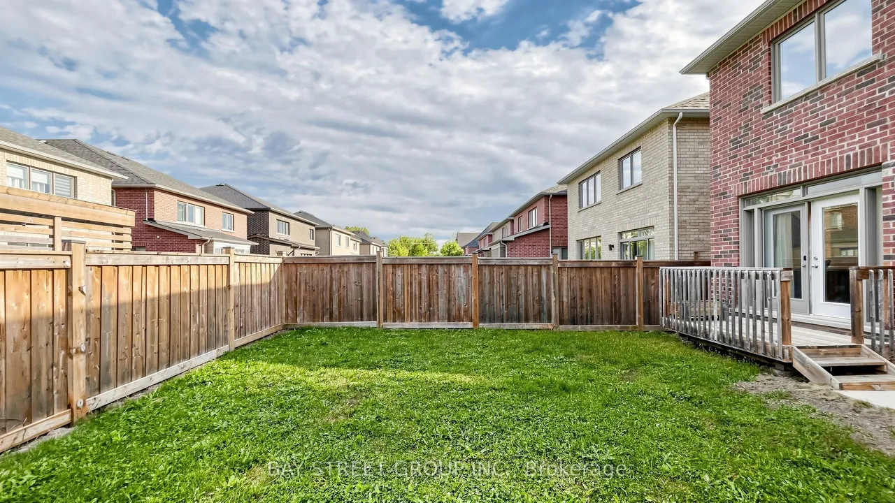 13 Micklefield Avenue — photo 48