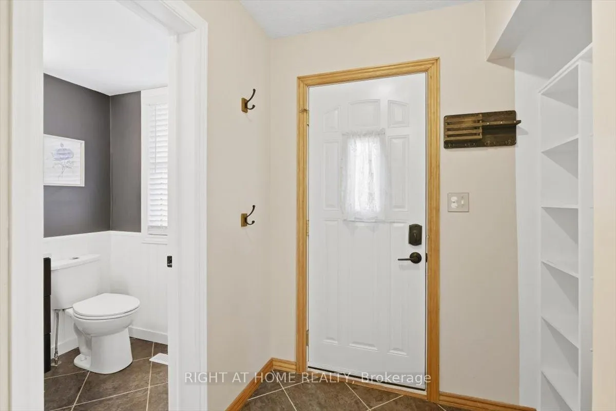 31 Prout Drive — photo 3