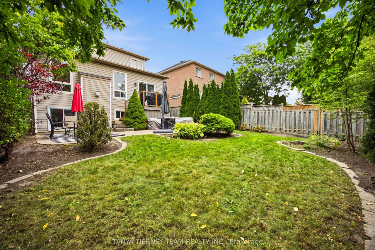 17 Cody Avenue — photo 43