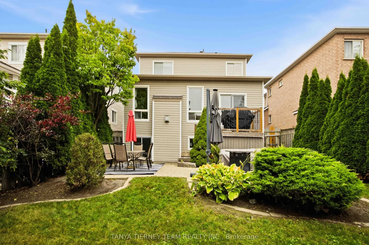 17 Cody Avenue — photo 42