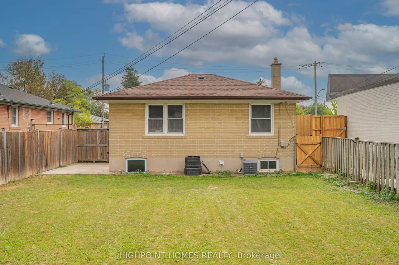 26 Slan Avenue — photo 36