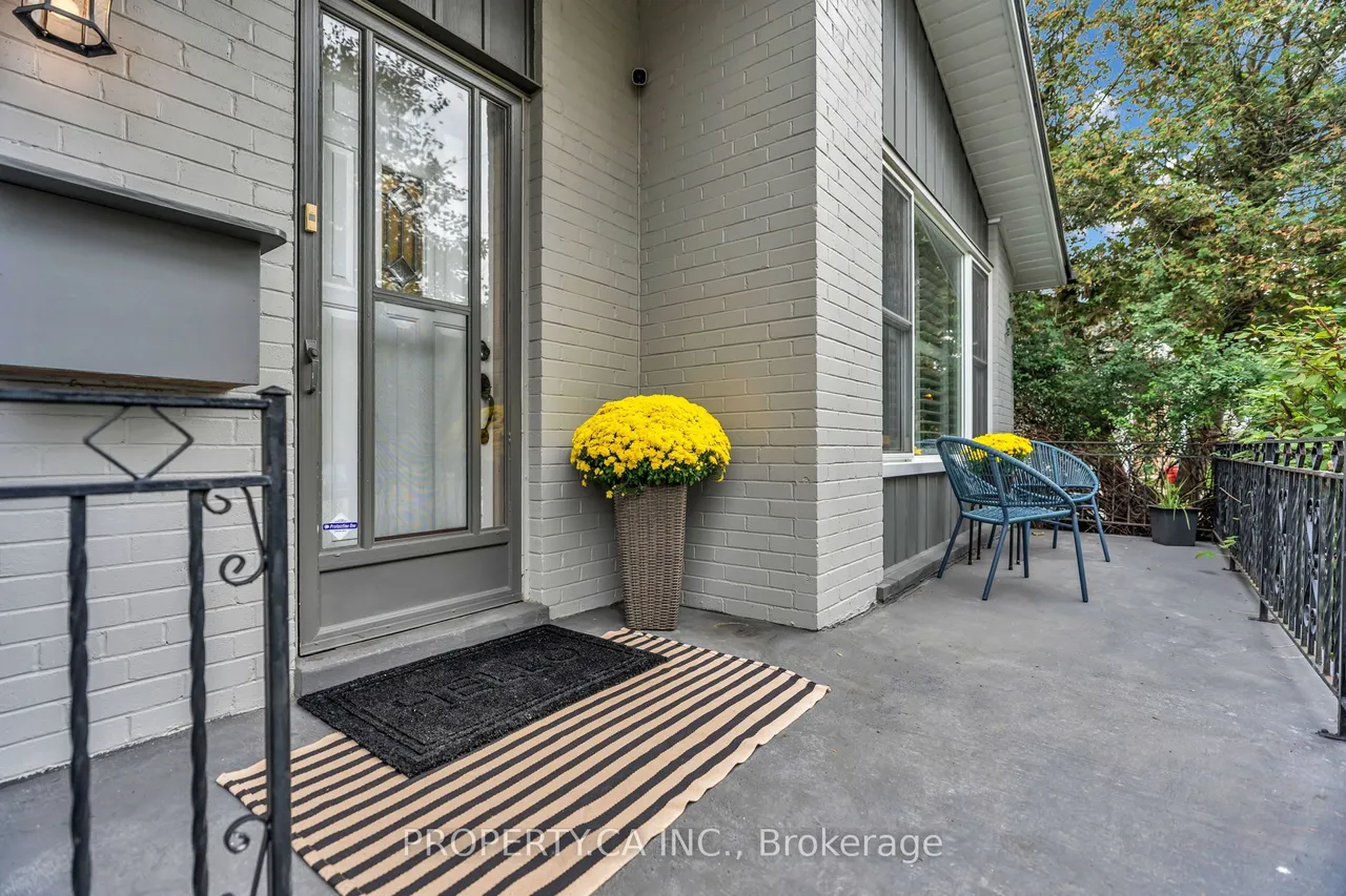 833 Krosno Boulevard — photo 3