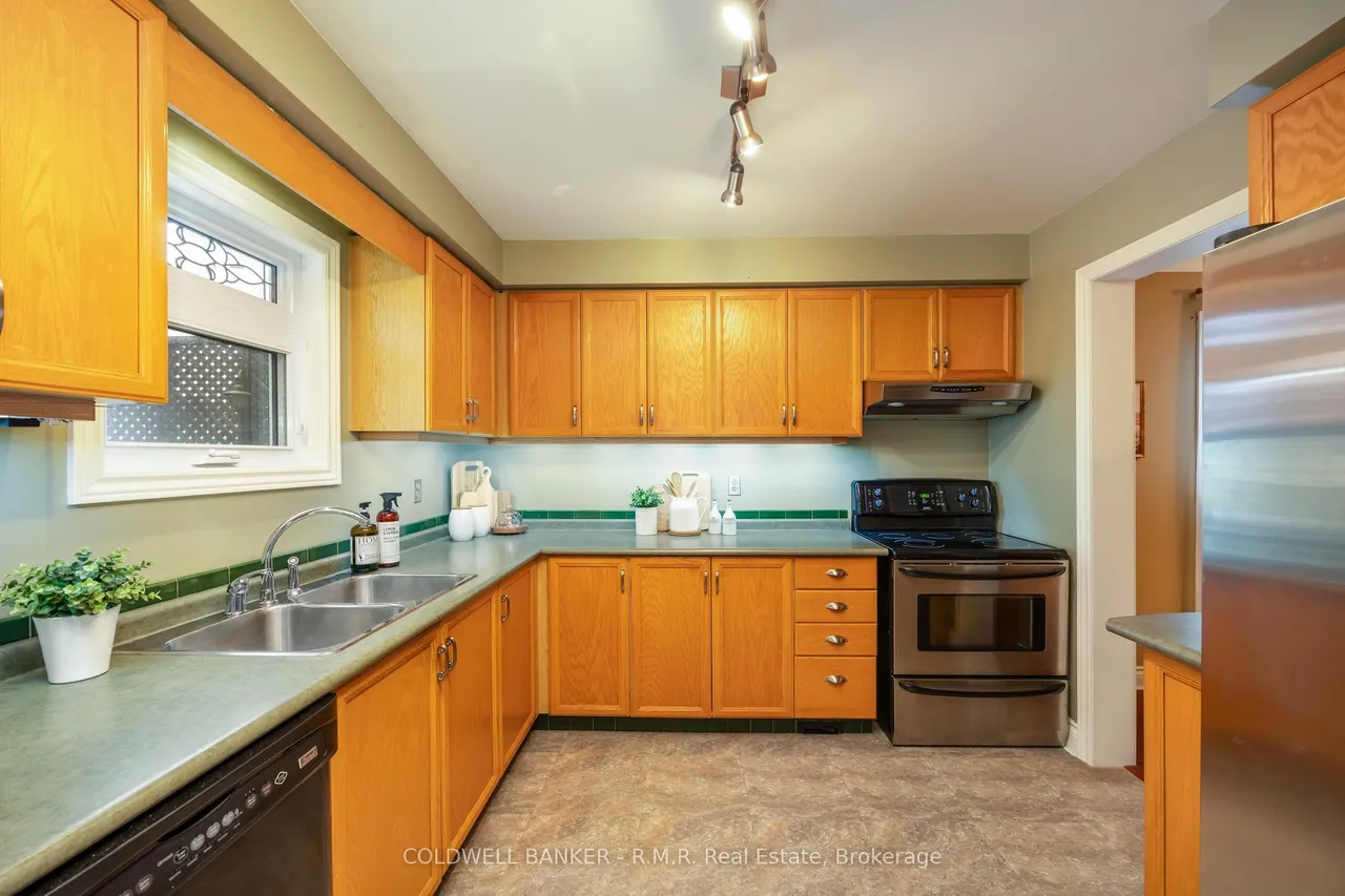 1090 Thimbleberry Circle — photo 3