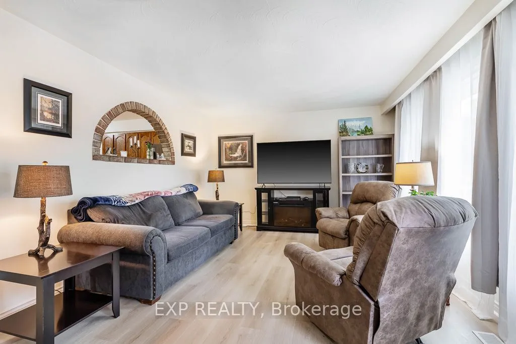 297 Linden Street — photo 3