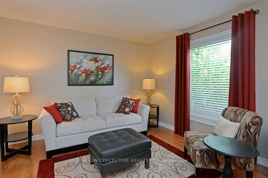 63 Humphrey Drive — photo 3