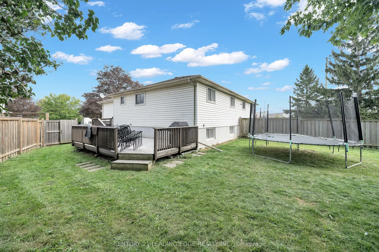 10 Fairbairn Court — photo 24