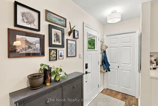 120 Admiral Road — photo 2