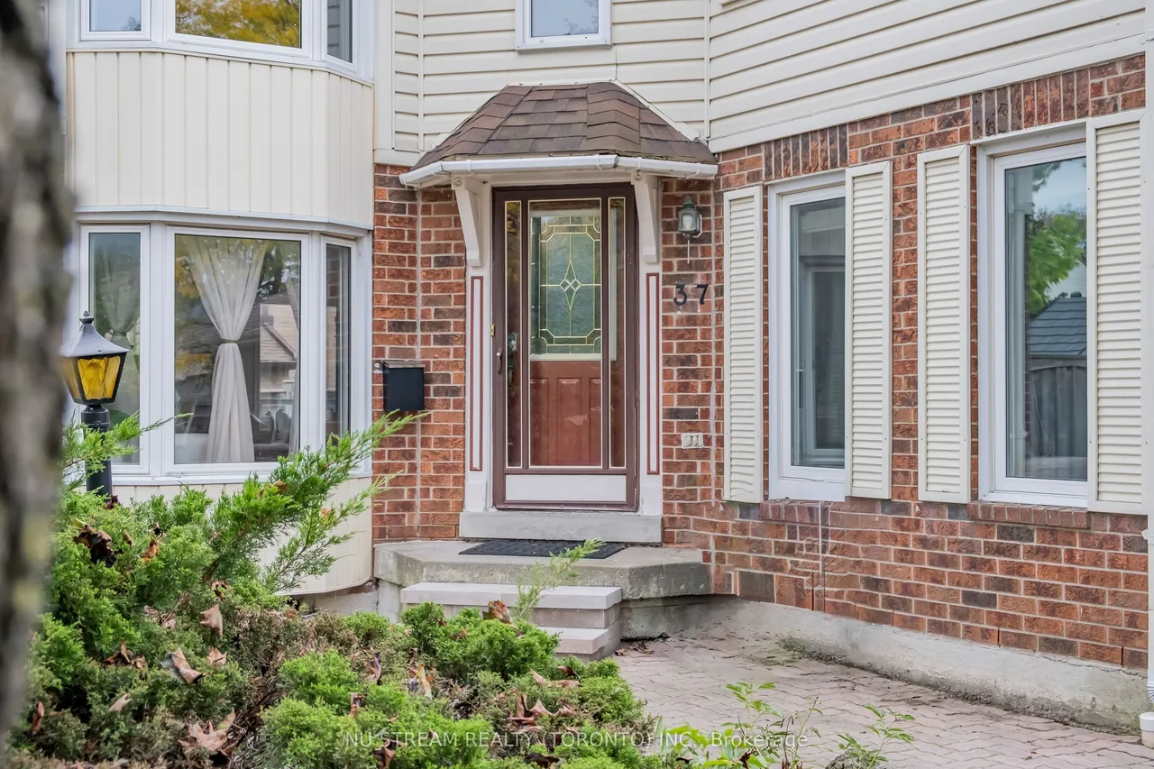 37 Wintermute Boulevard — photo 2
