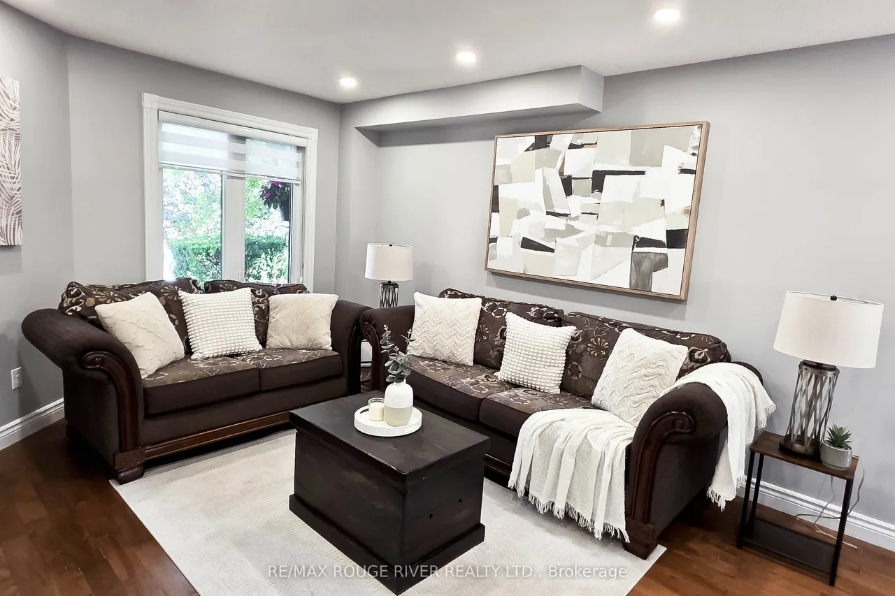 6 Knotty Pine Drive — photo 3