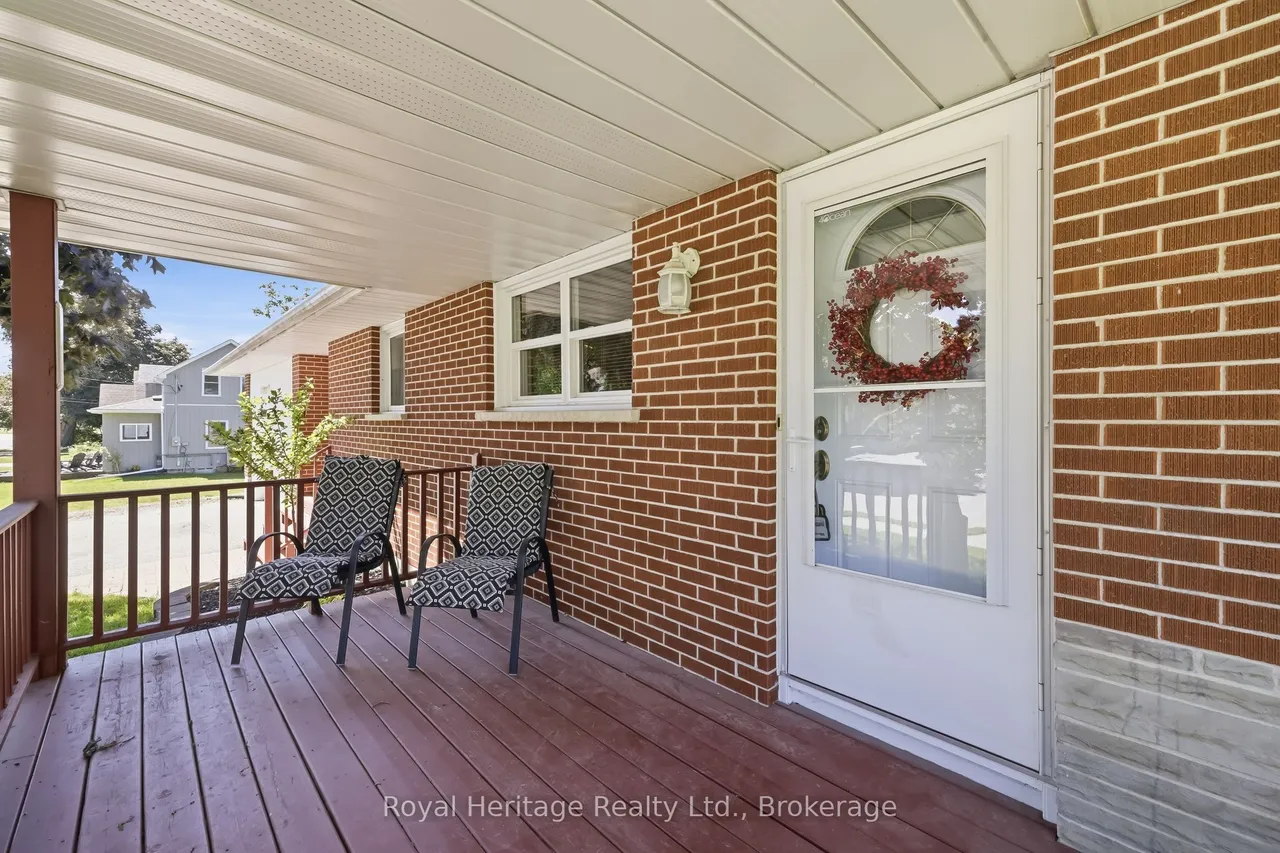 12 Simcoe Street — photo 2