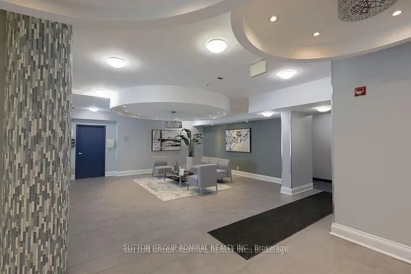 60 Fairfax Crescent, Unit 409