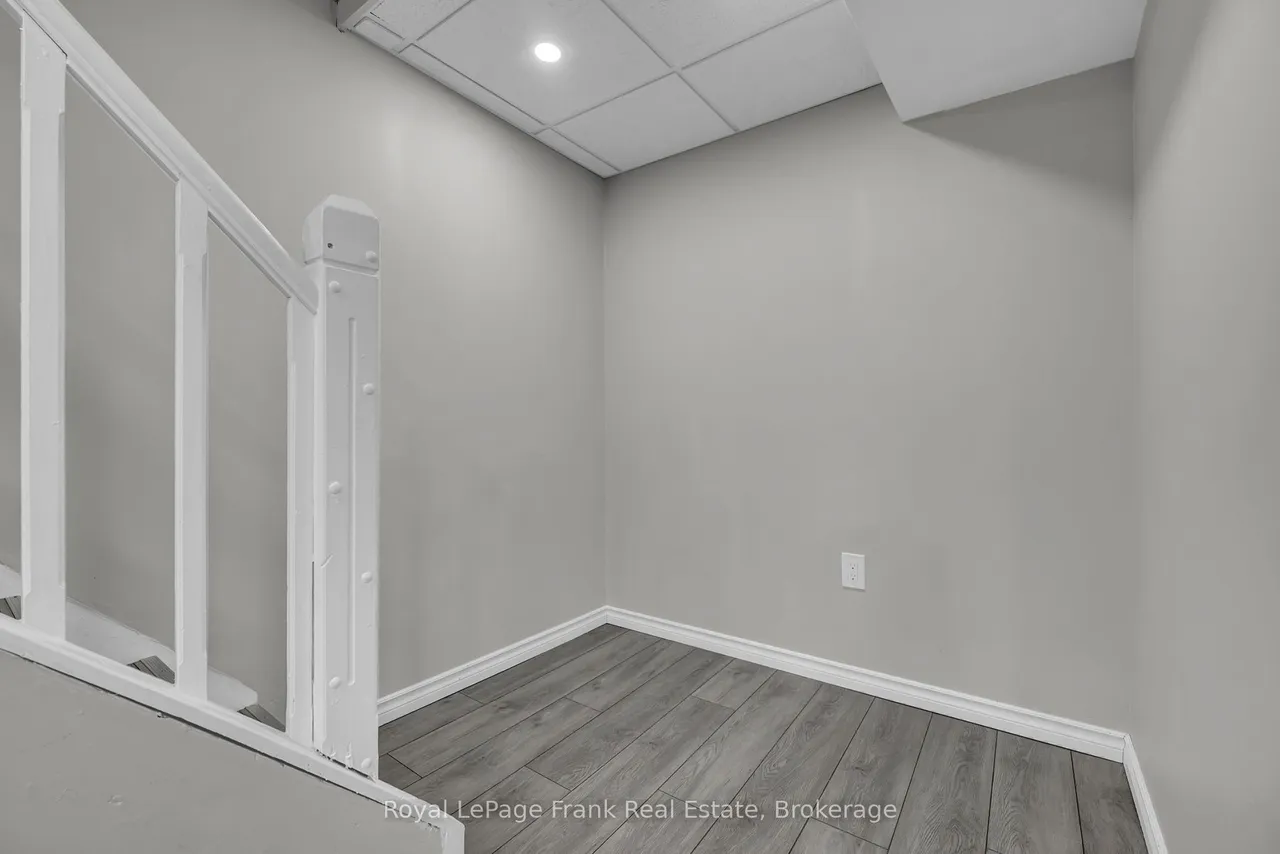 634 Down Crescent — photo 45