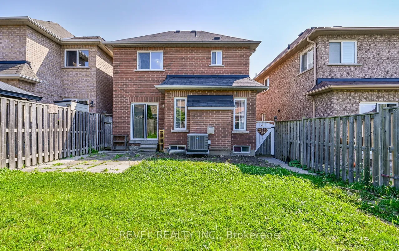91 Oceanpearl Crescent — photo 31