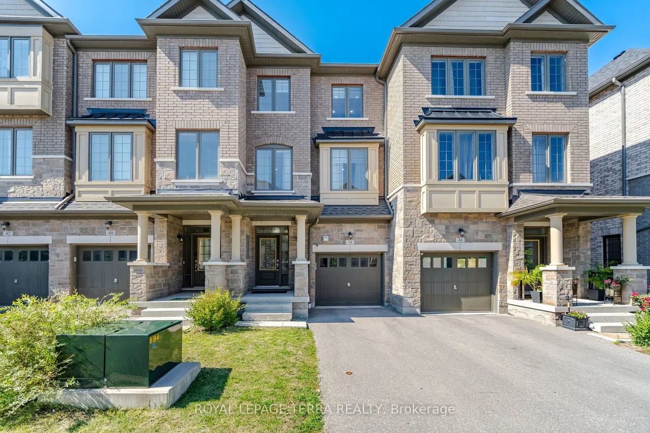 38 Hallmark Way — photo 2