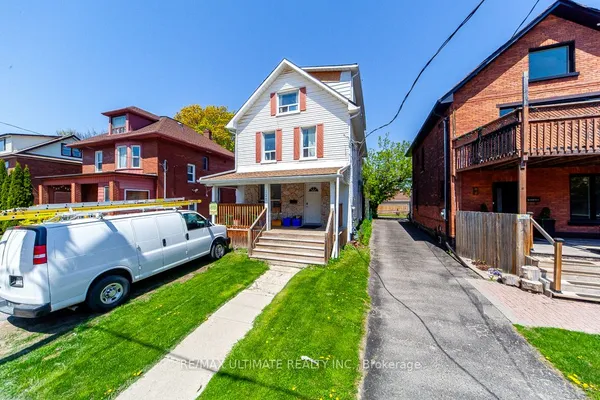 128 Elgin Street E — photo 2