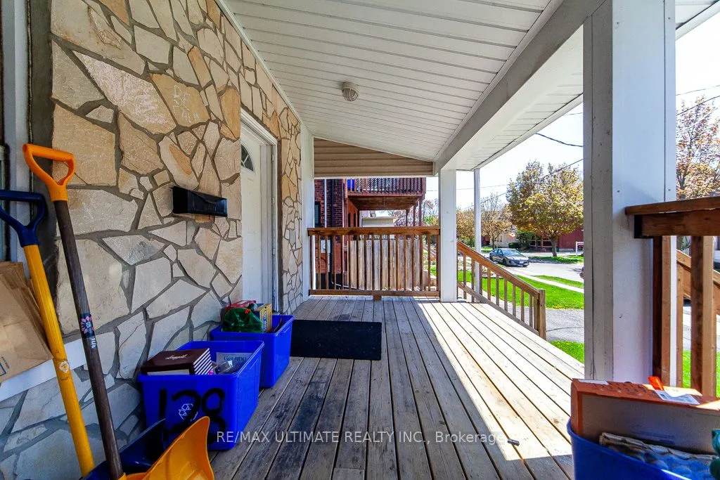 128 Elgin Street E — photo 3