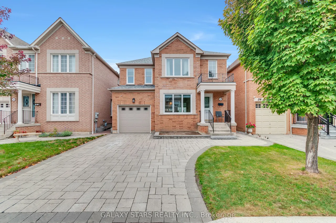 32 Armitage Crescent