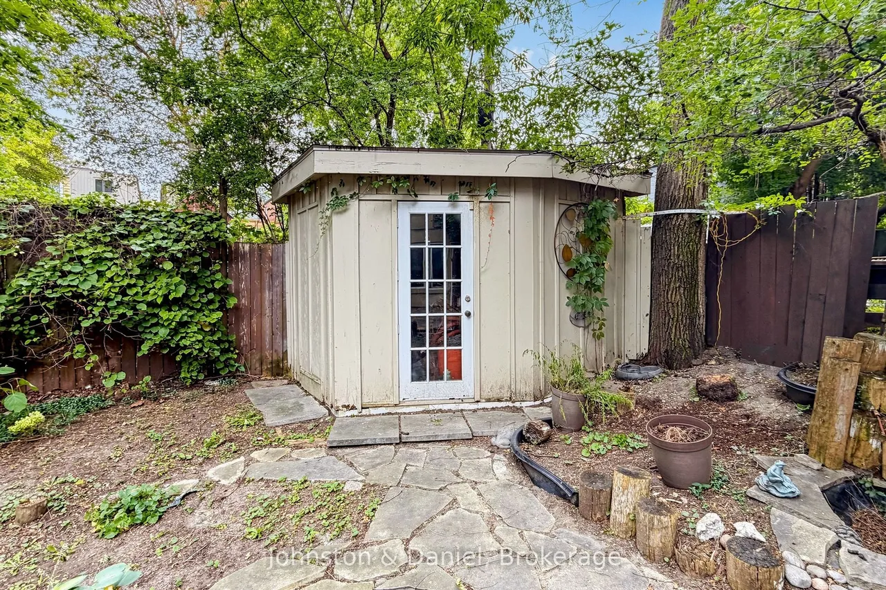502 Scarborough Road — photo 48