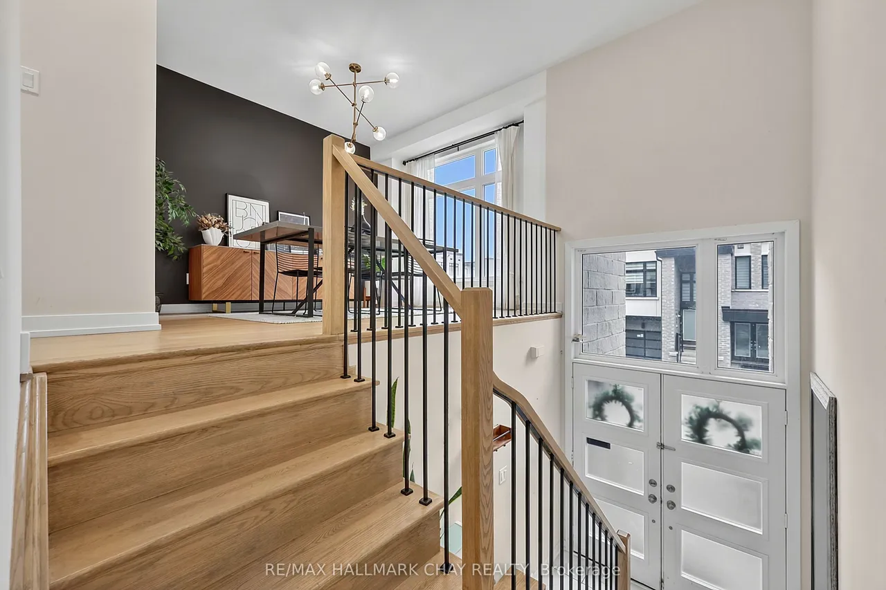 2526 Castlegate Crossing — photo 3