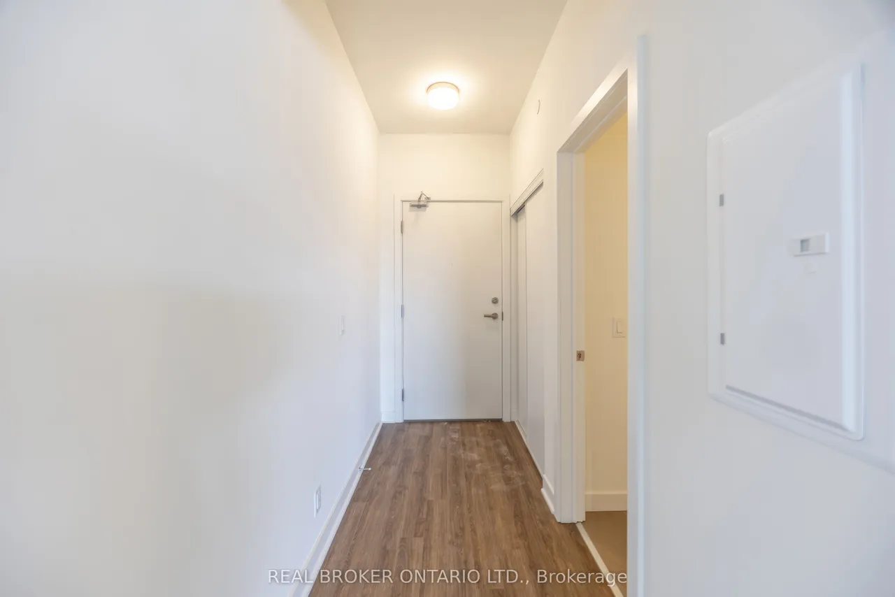 51 Clarington Boulevard, Unit 402 — photo 3