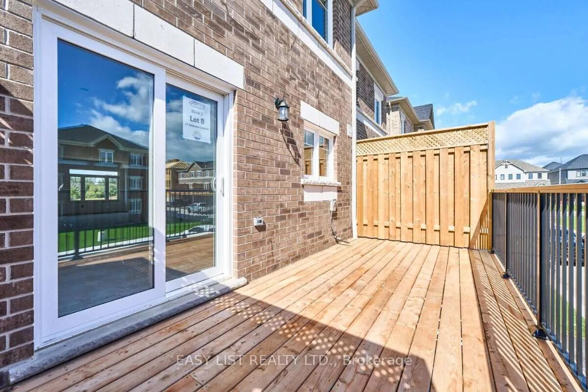 31 Addyman Crescent — photo 30