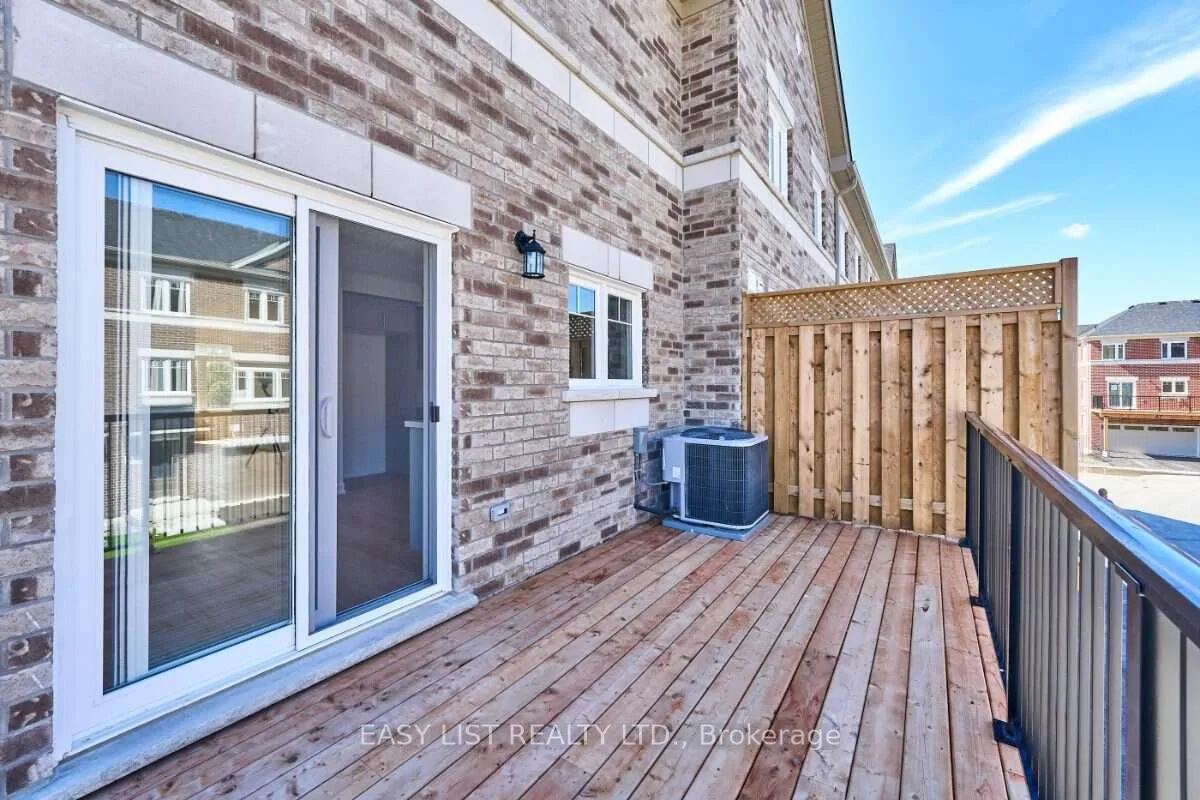 75 Addyman Crescent — photo 48