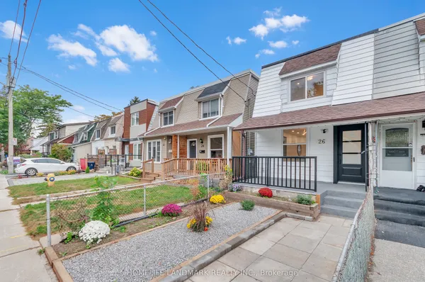 26 Queensdale Avenue — photo 2