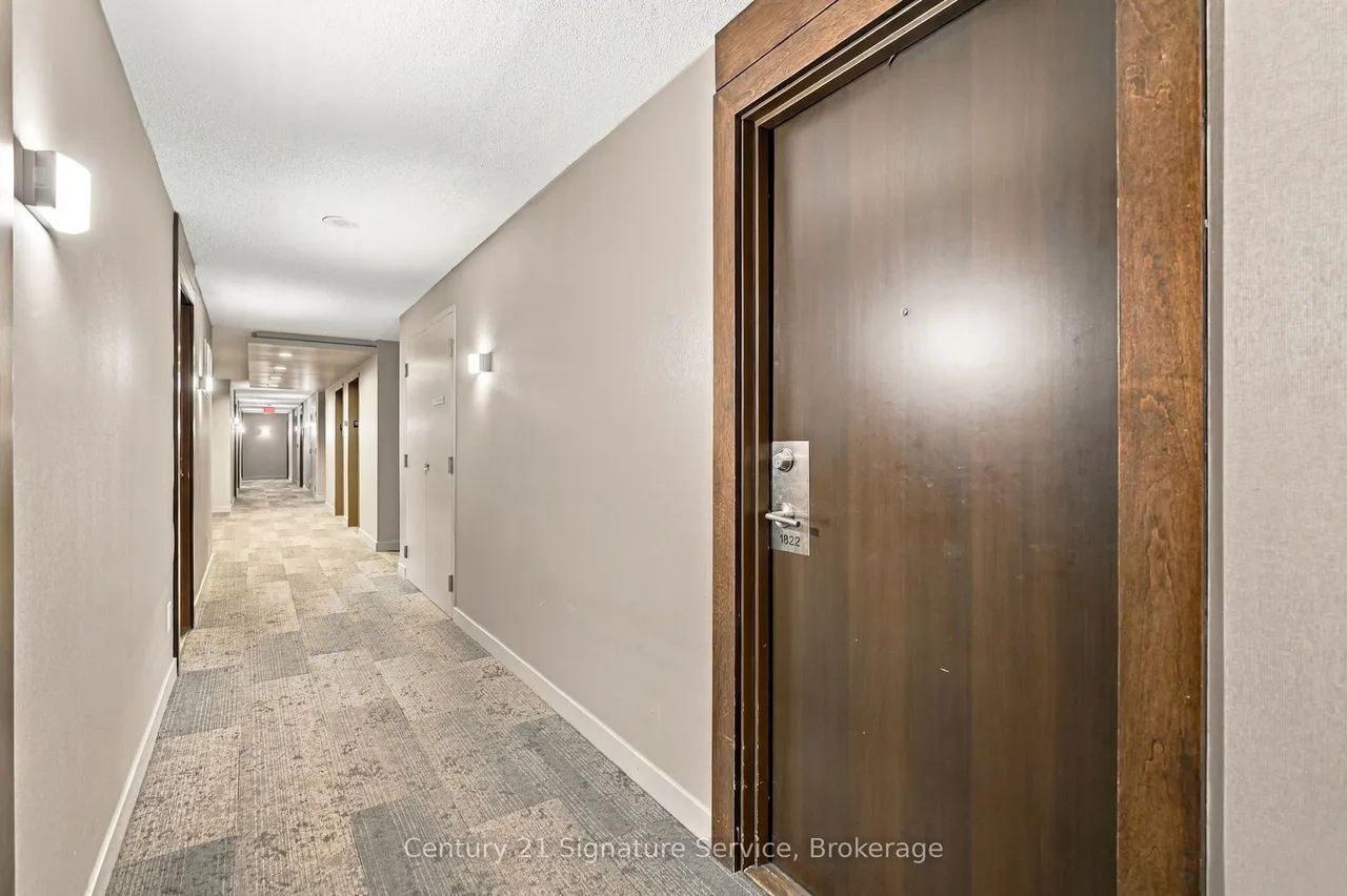 135 Village Green Square, Unit 1822 — photo 3