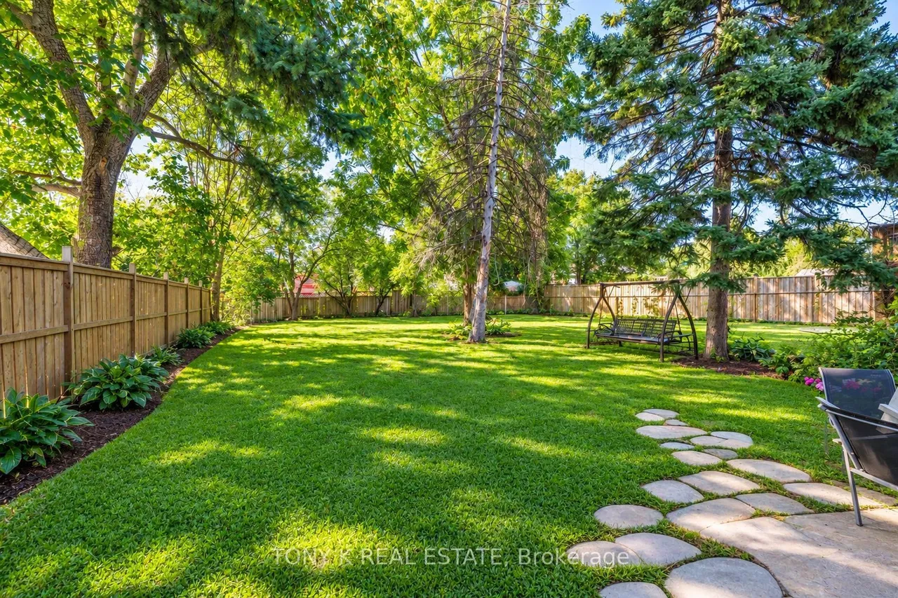 102 Haileybury Drive — photo 22