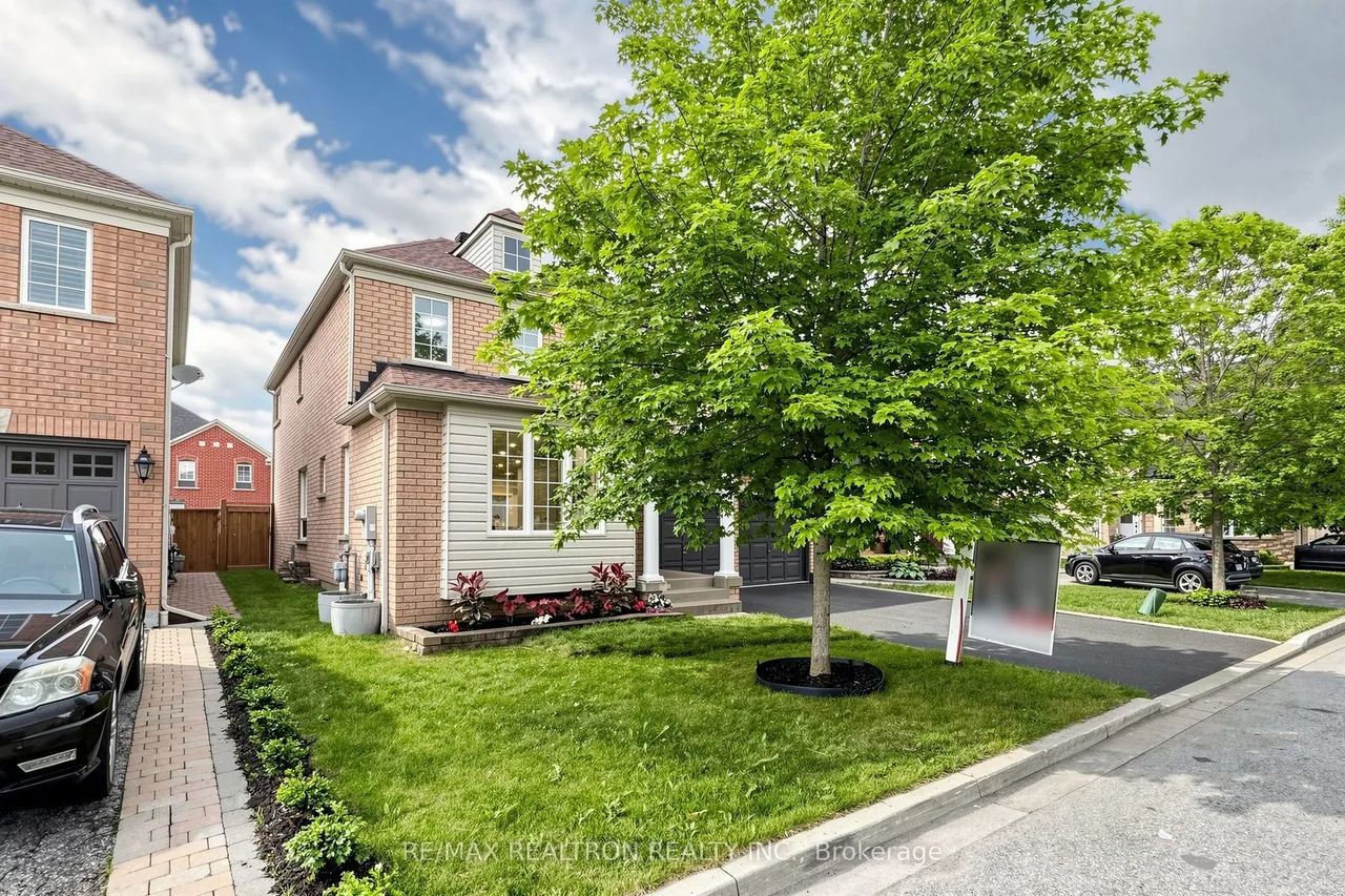 58 Bradbury Crescent — photo 2
