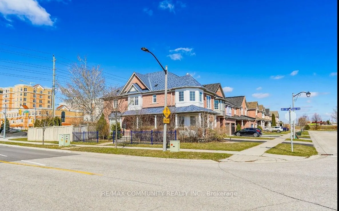 2 Oglevie Drive — photo 3