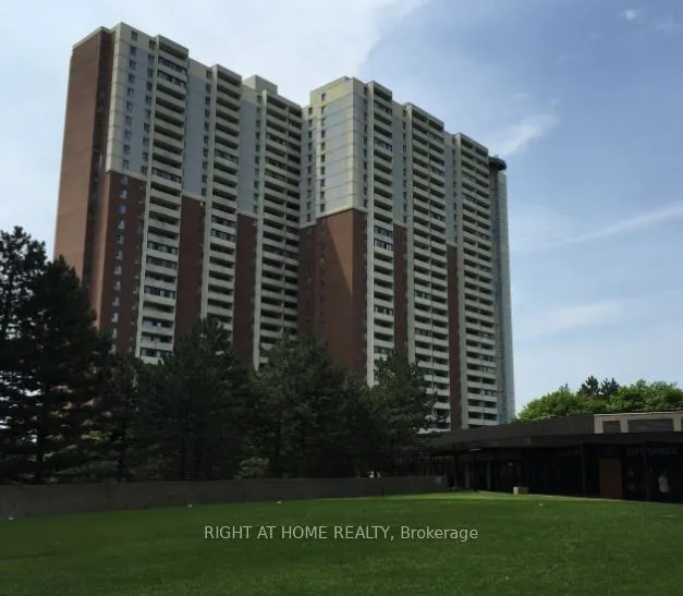 5 Massey Square, Unit 1508