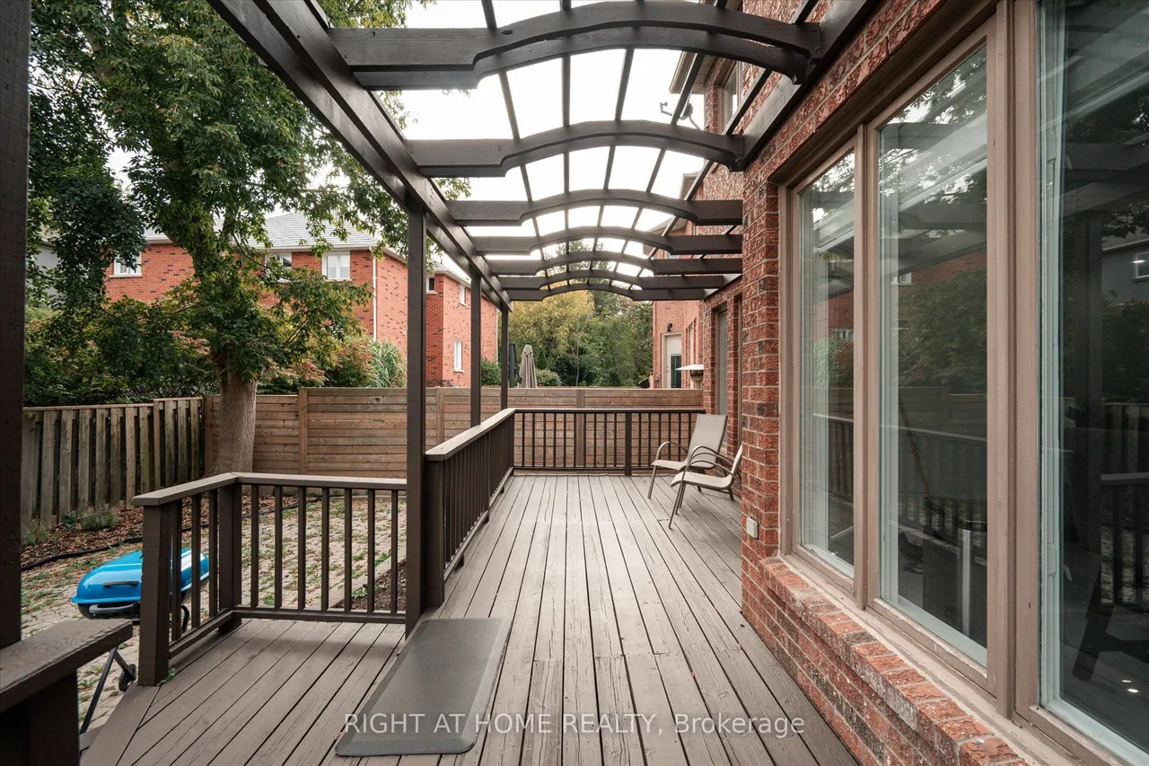 1001 Lytton Court — photo 38