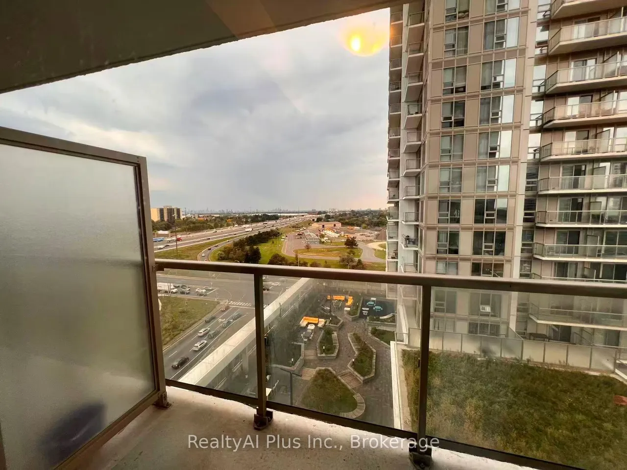 2033 Kennedy Road, Unit 1501 — photo 20