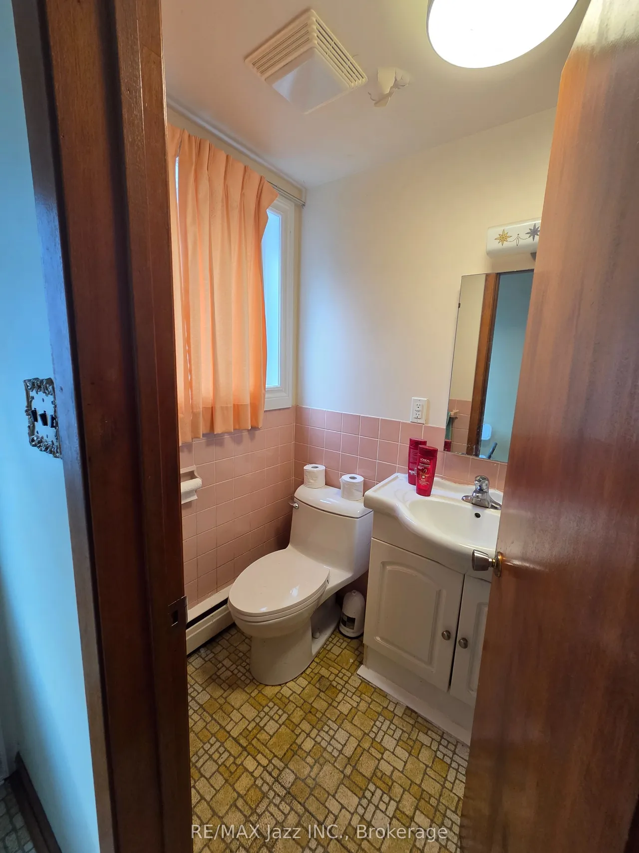 302 Poplar Street — photo 16